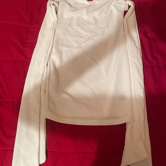 Elegant White Women's Dress - Picture 1 of 4